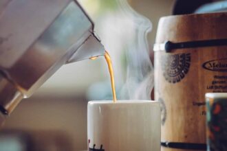 2 raisons d’offrir un mug publicitaire à ses clients et collaborateurs