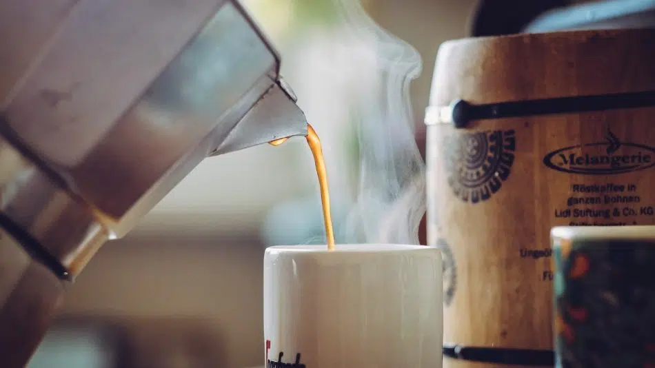 2 raisons d’offrir un mug publicitaire à ses clients et collaborateurs