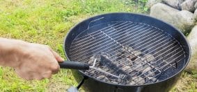 Comment nettoyer son barbecue après l'été