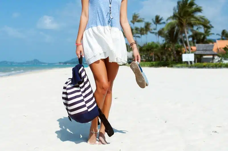 La jupe de plage, l'accessoire incontournable pour une journée à la mer