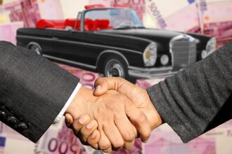 Comparaison entre mandataire et concessionnaire pour l'achat d'un véhicule