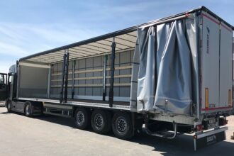 Camion de transport pour un séminaire à Toulouse