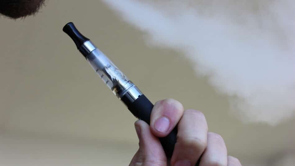Cigarettes électroniques modifiables : que faut-il savoir ?