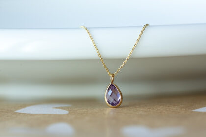 Les avantages de se rendre sur une bijouterie en ligne spécialisée dans les bijoux en or et en diamants