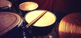Plongée dans l'univers fascinant des percussions : un voyage sonore captivant