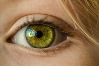 Pourquoi opter pour un maquillage permanent de ses sourcils ?